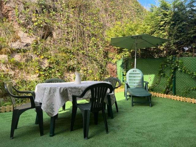 Casa Buganvilla. Con Jardin, A 100 Metros Del Centro. Apartment