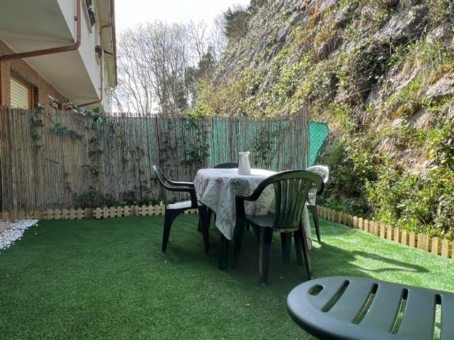 Casa Buganvilla. Con Jardin, A 100 Metros Del Centro. Apartment Comillas